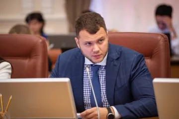 ​Министра инфраструктуры поймали на сокрытии доходов и хотят расследовать его финансовое состояние