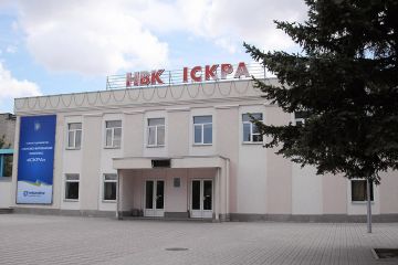 ​З «Іскри» - роздмухати полум’я, після чогось – не обов’язково внаслідок чогось.