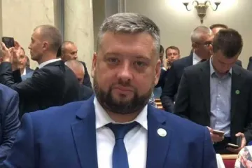 ​Как «слуга народа» Алексей Кузнецов работает на два фронта и финансирует террористов «ЛНР»