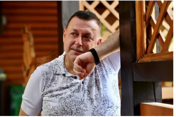 ​Игорь Мизрах - человек, который поёт душой и сердцем, в сердце которого живёт и пульсирует музыка