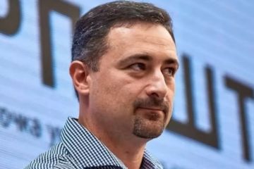 ​Самый богатый почтальон страны сбежал с Украины!!!