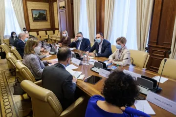 ​Боротьба з корупцією в Україні є принциповою позицією для чинної влади, і ми не звернемо з цього шляху – Андрій Єрмак на зустрічі з послами країн G7