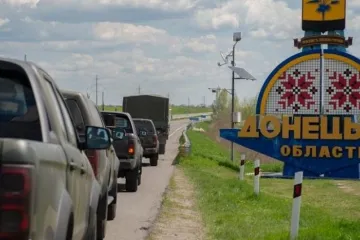 ​На передову у бригади Десантно-штурмових військ передали нові пікапи та необхідне спорядження для бійців