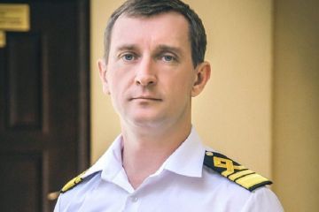 ​Начальник филиала АМПУ в Черноморске оформил на жену три квартиры и две машины