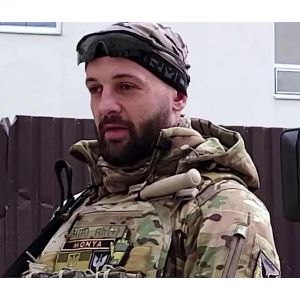 ​Уголовник Михаил Майман по прозвищу «Моня», прикрывающийся защитником Украины - выманивал деньги у людей имитируя звуки сирен