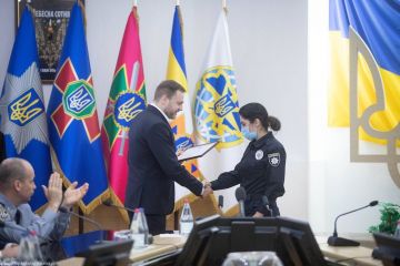 ​Денис Монастирський нагородив відомчими нагородами працівників системи МВС