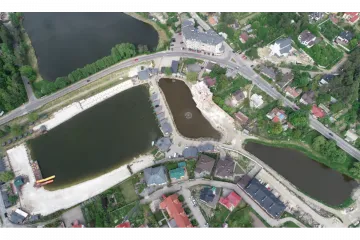 ​Андрій Завадський - володар “Брюховицького озера”. Через будівництво багатоповерхівки в охоронній зоні розгорівся скандал
