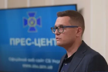 ​Іван Баканов: "Взаємодія між Україною та ОАЕ буде й надалі поглиблюватися на користь наших народів". Уряд ОАЕ передав Україні експрес-тести для виявлення COVID-19