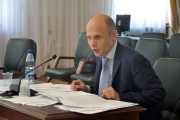 ​Судья Хозяйственного суда Киевской области Антон Лопатин строит дом или караван-сарай?