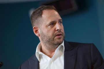 ​Андрій Єрмак на зустрічі з головою Адміністрації Президента Білорусі в Мінську обговорив поглиблення українсько-білоруської співпраці