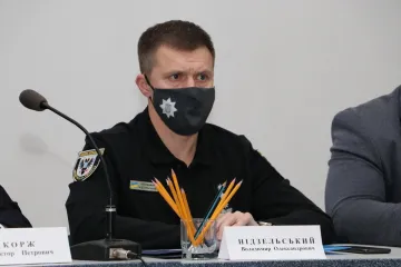 ​Нидзельский Владимир: ««Х.. меня кто уволит! Я кормлю всех на х.. сверху, от начальника департамента до министра. Но это все х…я!..»