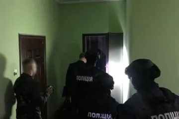 ​Публікували брехню про політиків та бізнесменів: поліція заявляє про гучне викриття