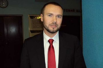 ​Соратник Януковича с медалью от Табачника. Что нужно знать о потенциальном главе МОН Шкарлете