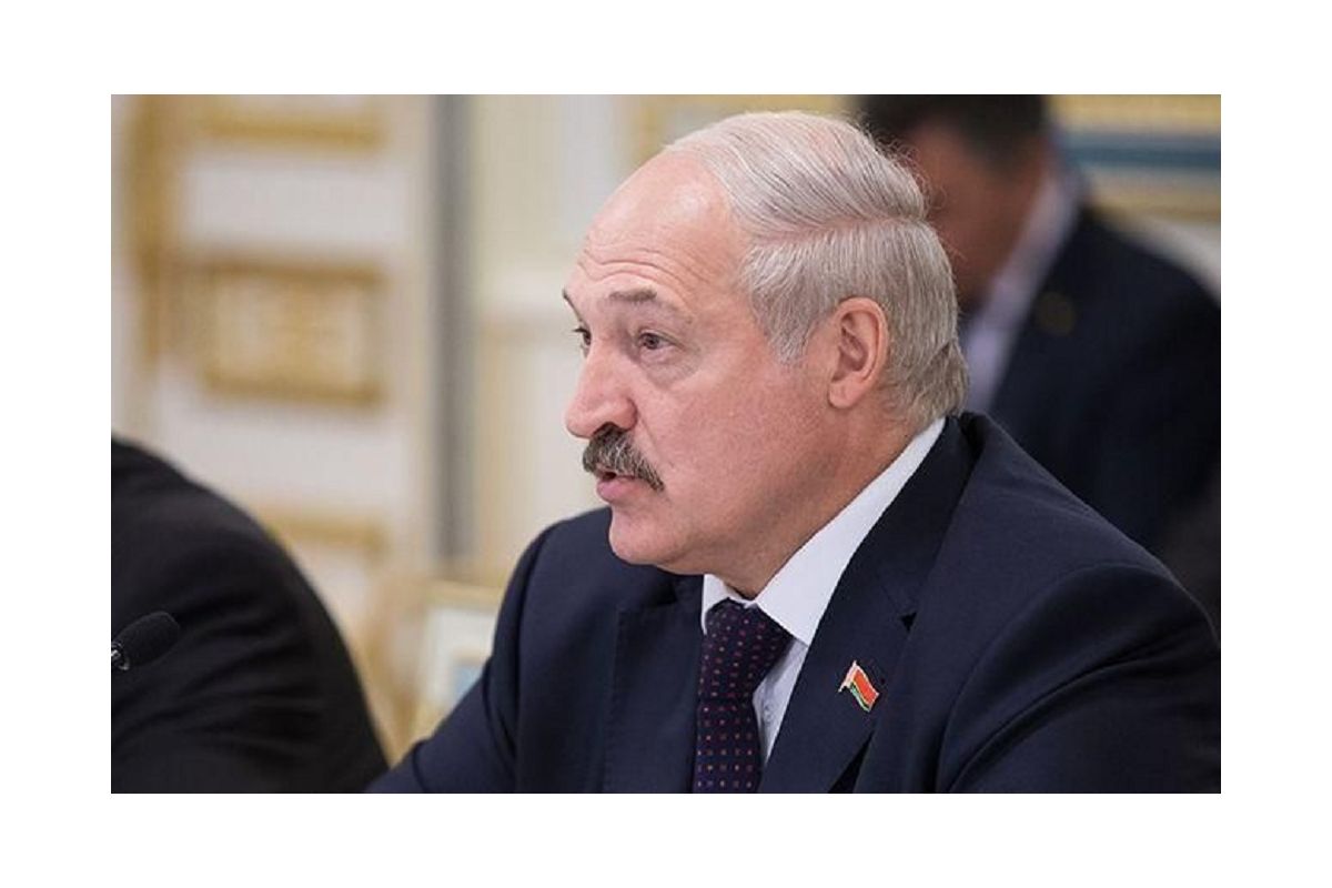 Для лукашенко уже важно одно – вовремя и правильно сдаться в плен
