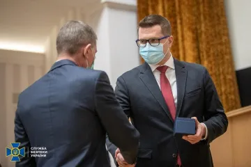 ​Іван Баканов вручив нагороди співробітникам СБУ з нагоди Дня Служби