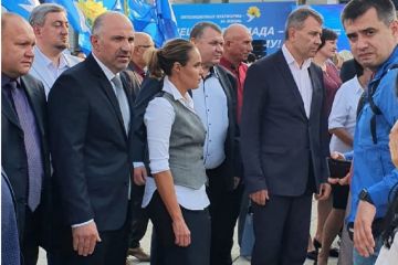​ОПЗЖ взвинтило до небес Олега Азарова за счет продажной социологии