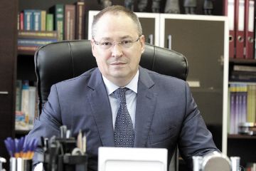 ​Председатель Хозсуда Киева записал все имущество на безработную жену
