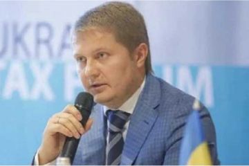 ​Андрей Гмырин: что известно о смотрящем за налоговой
