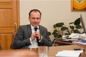 ​Гроші вимагали пачками: корупційний скандал за участі Міністра юстиції Дениса Малюски